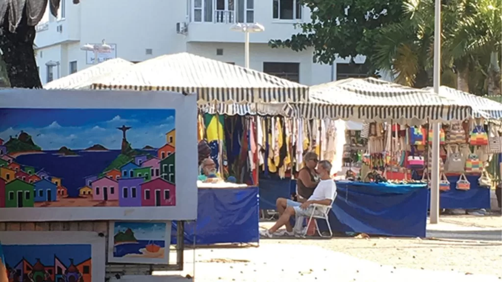 feiras de artesanato em Copacabana que você precisa conhecer
