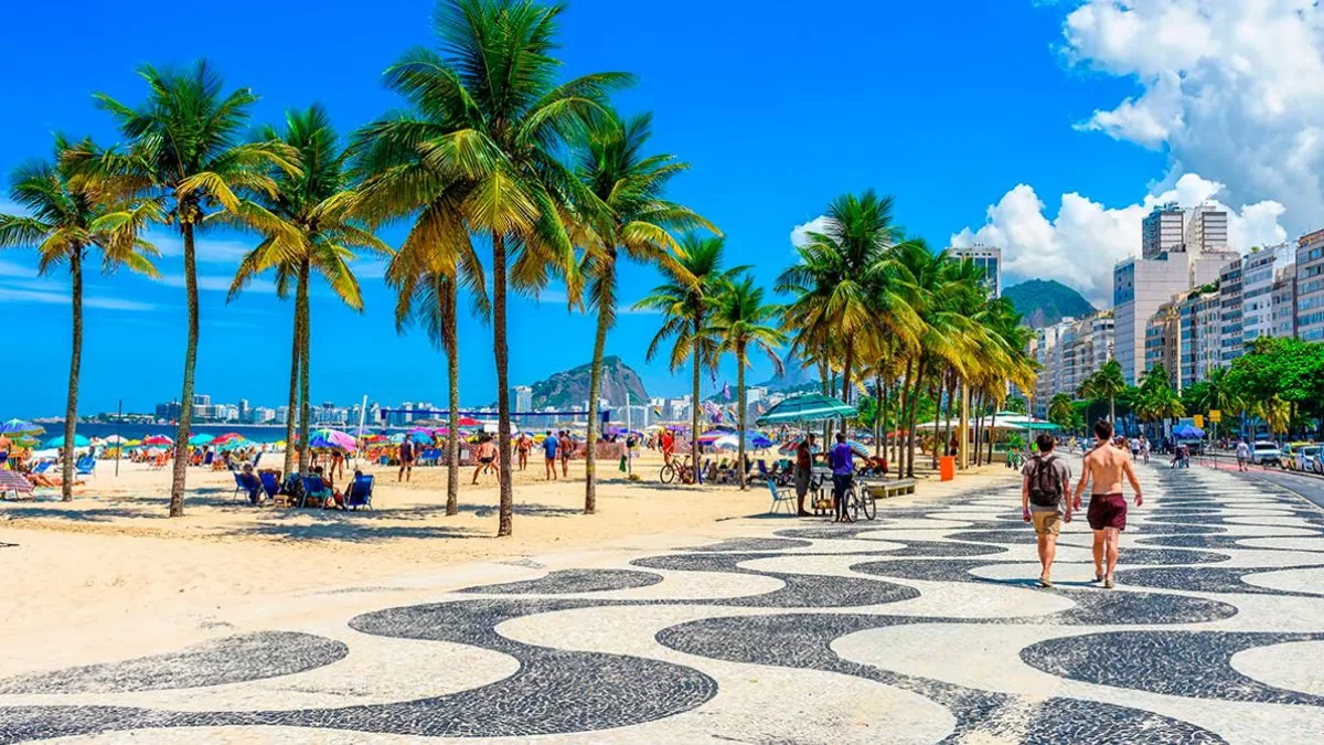 10 Motivos para aproveitar a Praia de Copacabana