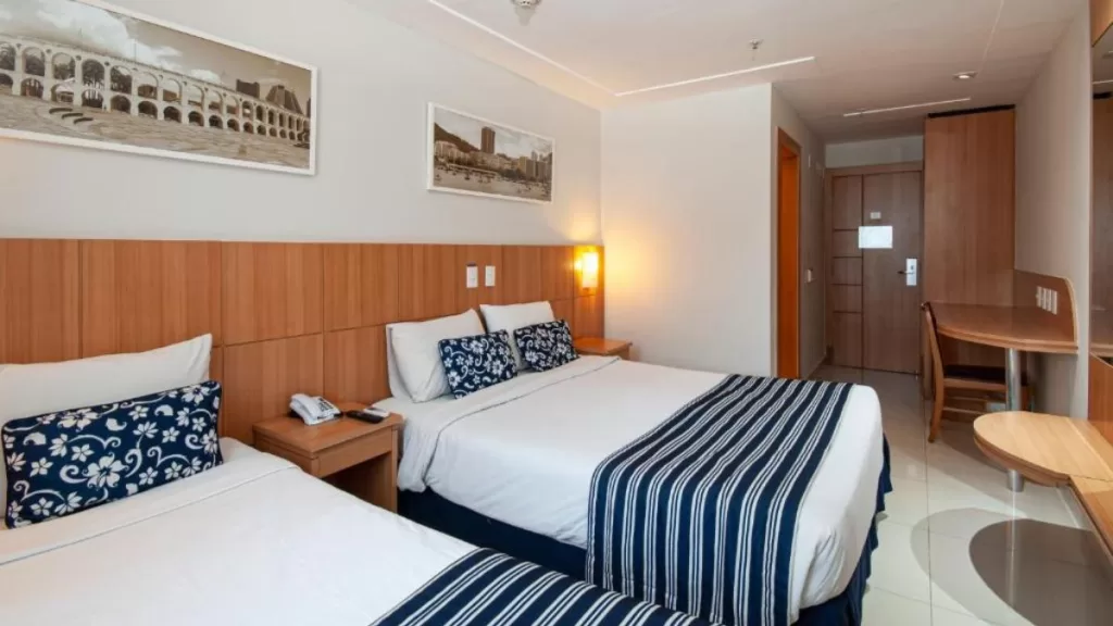 copacabana hotel barato